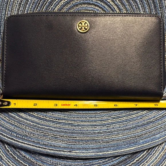 Tory Burch Navy Blue Wristlet with Gold Emblem - Picture 5 of 6